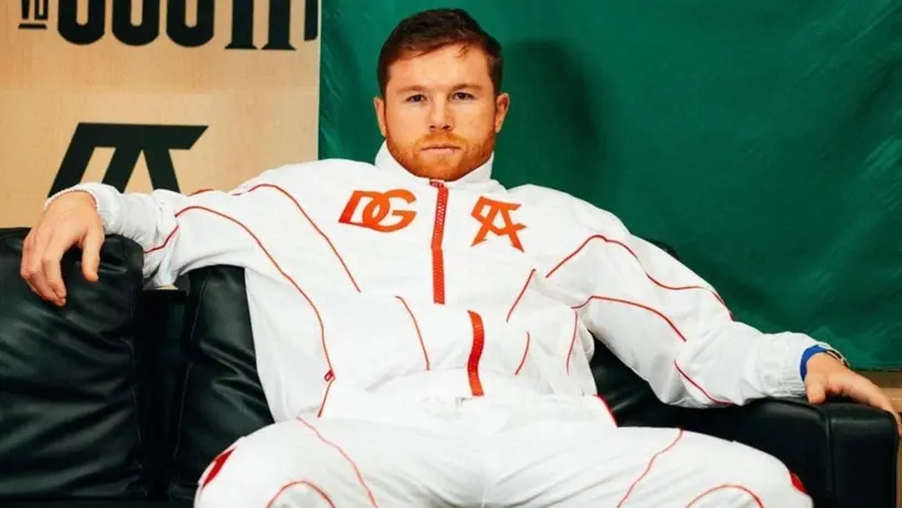 Canelo Álvarez asegura poder ganarle a McGregor con una sola mano