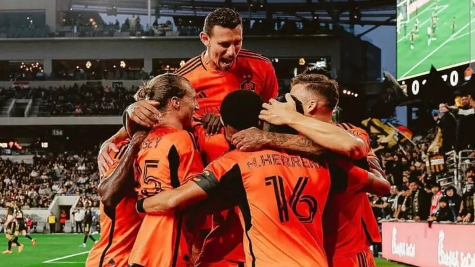 LAFC y Carlos Vela pierden invicto en la MLS ante Houston Dynamo de Héctor Herrera