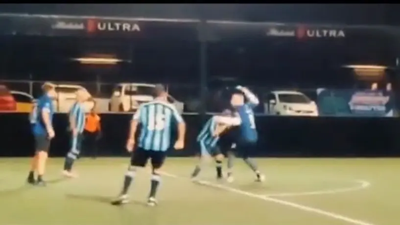 Matías Vuoso protagonizó pelea a golpes con un rival en un partido de futbol amateur