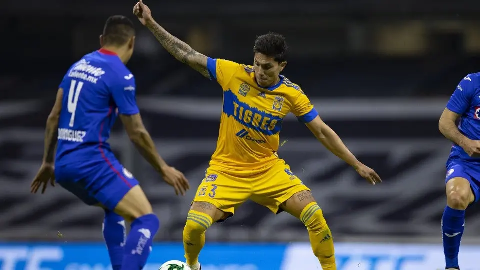 Carlos Salcedo no respetaba a Cruz Azul: 'El más salado'