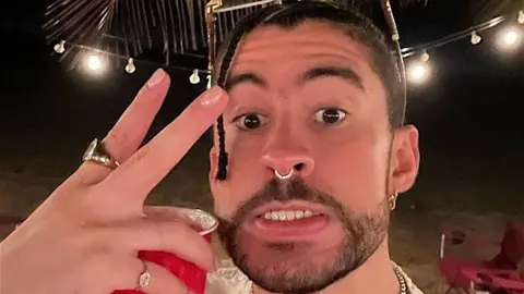 Bad Bunny y Kendall Jenner fueron vistos juntos en un club de Los Ángeles