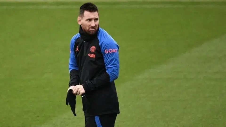 Lionel Messi viajó a Arabia Saudita sin el permiso del PSG, aseguran medios franceses
