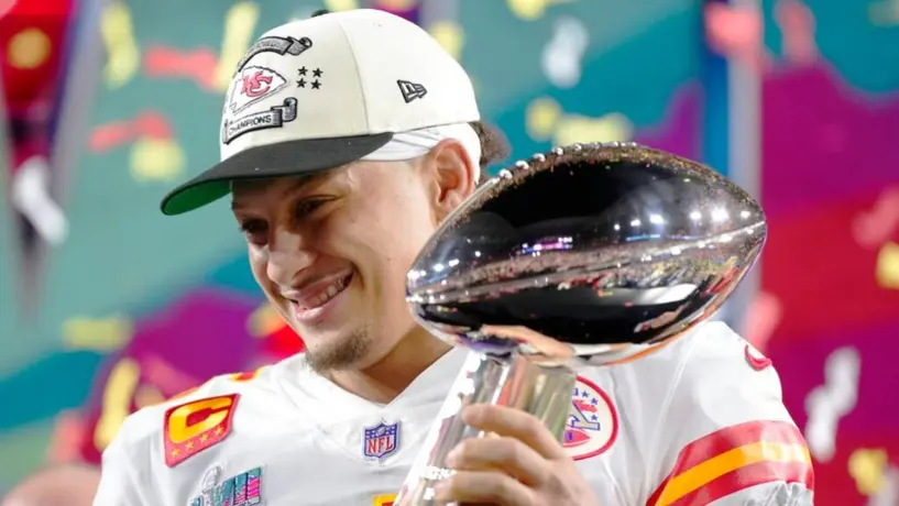 Patrick Mahomes se divirtió en Disneyland posterior a ganar el Super Bowl 2023