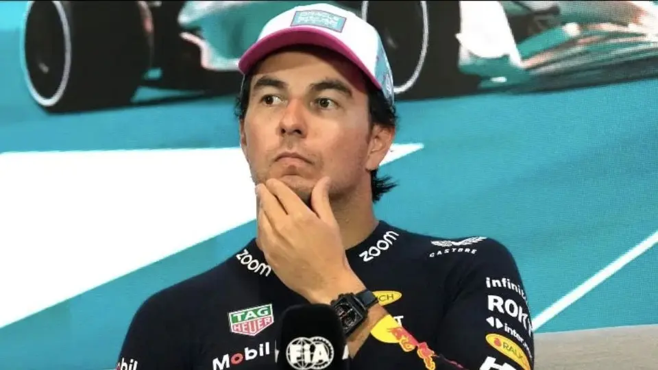 Checo Pérez: Mercedes busca convencer al mexicano para salir de Red Bull