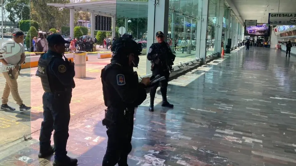 Balacera en la Central Camionera del Sur en Taxqueña deja dos muertos y dos heridos