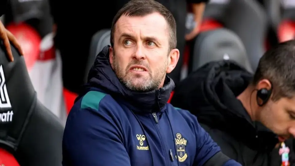 Southampton despidió a su director técnico, el segundo de esta temporada