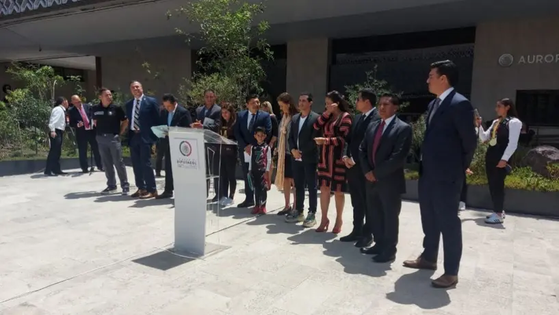 Cámara de Diputados recibió a LFA y FMFA en el evento 'Un día de futbol americano'