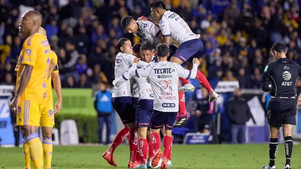 Rayados, con paso de equipo grande, venció a Tigres en el Clásico Regio