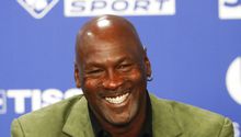 Michael Jordan: Cumple 60 años; Revive sus mejores momentos, récords y hazañas