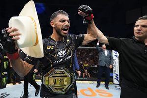 UFC 284: 'Pantera' Rodríguez se consagró campeón de Peso Pluma tras vencer a Josh Emmett