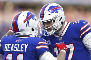 NFL: Bills sufren para eliminar a Dolphins en dramático juego de Wildcards