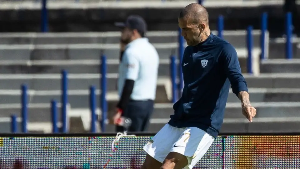 Pumas: Dani Alves adoptó el 77 como su nuevo dorsal