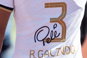 Pumas: El conjunto universitario rinde homenaje al Rey Pelé en su duelo ante Bravos de Juárez