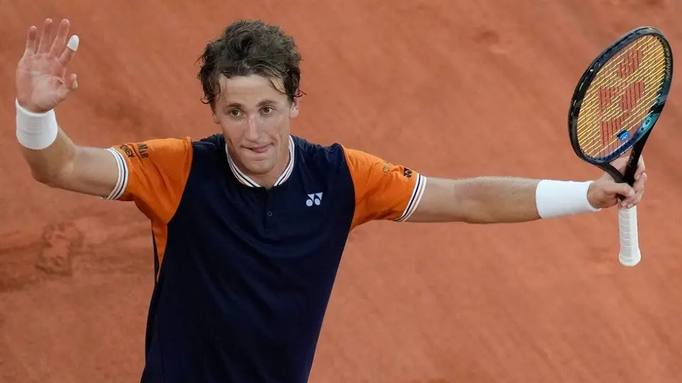 Casper Ruud sorprende a Alexander Zverev y se clasifica a la Final de Roland Garros