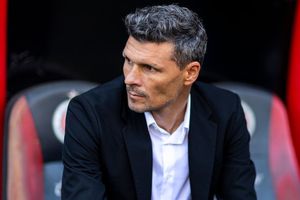 Tano Ortiz: Aficionadas del América corrigen al DT tras felicitación por el 8M