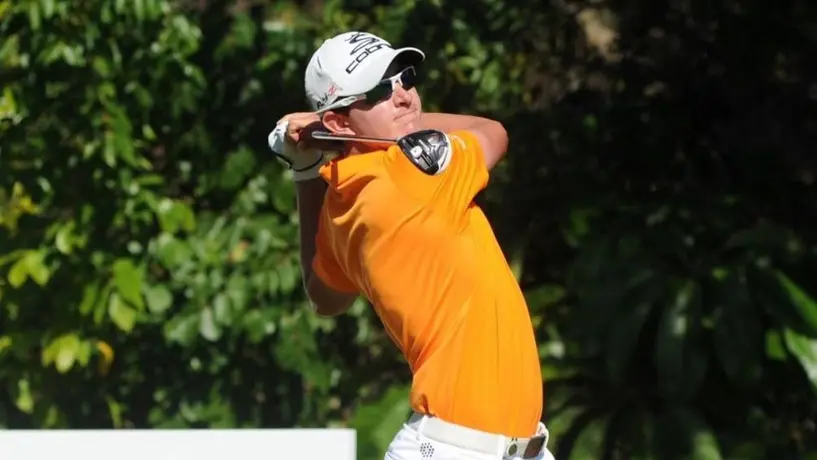Golfista gana título en Puerto Rico y celebra a lo 'Dibu' Martínez en Qatar