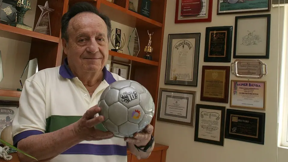 Se revelan nuevos detalles de 'Sin querer queriendo', la serie biográfica de Chespirito