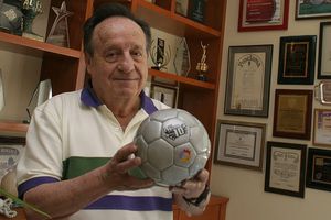 Se revelan nuevos detalles de 'Sin querer queriendo', la serie biográfica de Chespirito