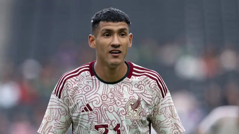 Panamá vs México: Le rompen la playera a Antuna en bronca