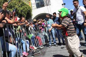 Medio Metro: Lanzan cumbia contra el exbailarín de Sonido Pirata lo llaman “Malagradecido”