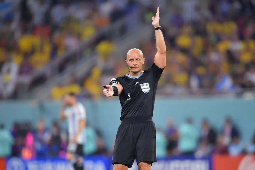 Szymon Marciniak en la Final de Qatar 2022