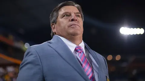 Piojo Herrera explica por qué debe ser DT del Tricolor: 'Tengo más títulos que Almada'