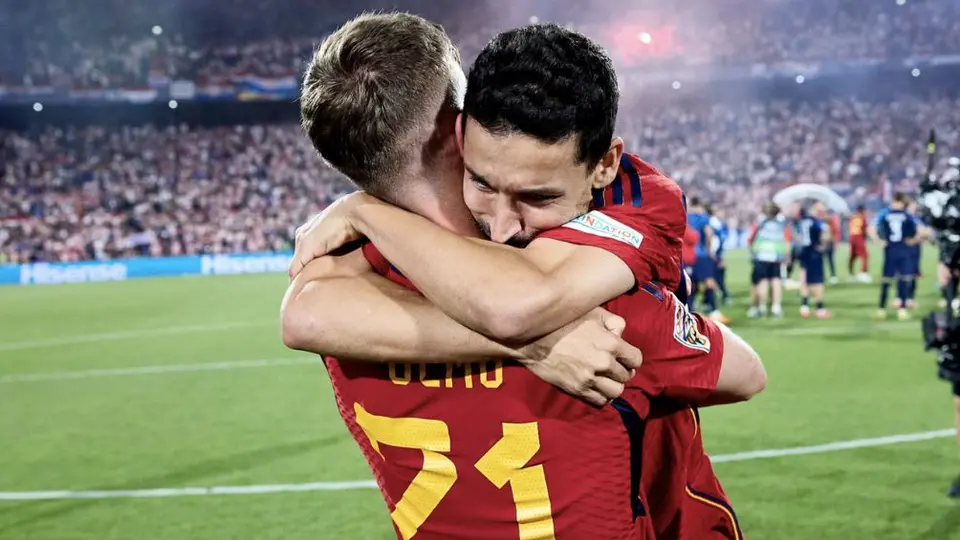 ¡Histórico! Jesus Navas es el primer hombre en ganar Nations League, Mundial y Euro