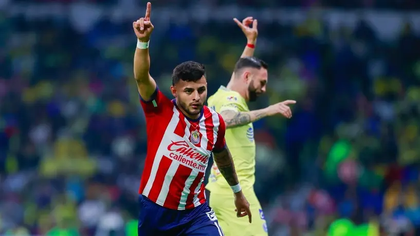Alexis Vega se calienta con Zendejas: 'Me pelas la v...'