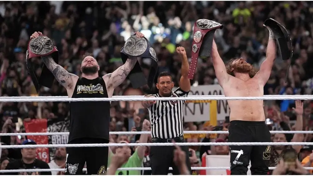 Kevin Owens y Sami Zayn como campeones en pareja WrestleMania 39 | wwe.com