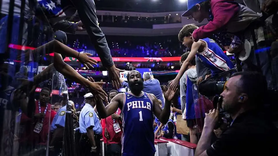NBA Playoffs:James Harden brilló en los últimos segundos para emparejar la serie ante Boston