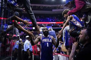 NBA Playoffs:James Harden brilló en los últimos segundos para emparejar la serie ante Boston