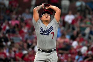 Julio Urías fue puesto en lista de lesionados de los Dodgers y se perderá partidos en MLB