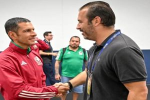 Jimmy Lozano y Joaquín Beltrán se encontraron previo al debut del Tri en Copa Oro