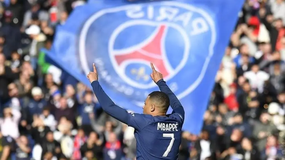 Mbappe: Si no renueva, saldrá del PSG, señala prensa francesa