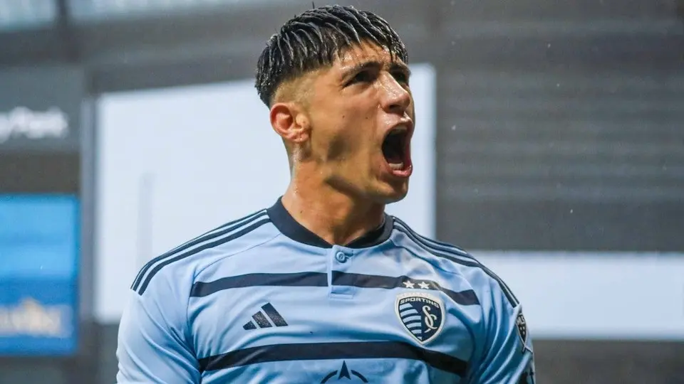 Alan Pulido se luce con doblete y asistencia en goleada de Kansas City ante Austin