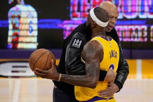 Kareem Abdul-Jabbar sobre LeBron: "Tiene esa esencia llamada liderazgo"