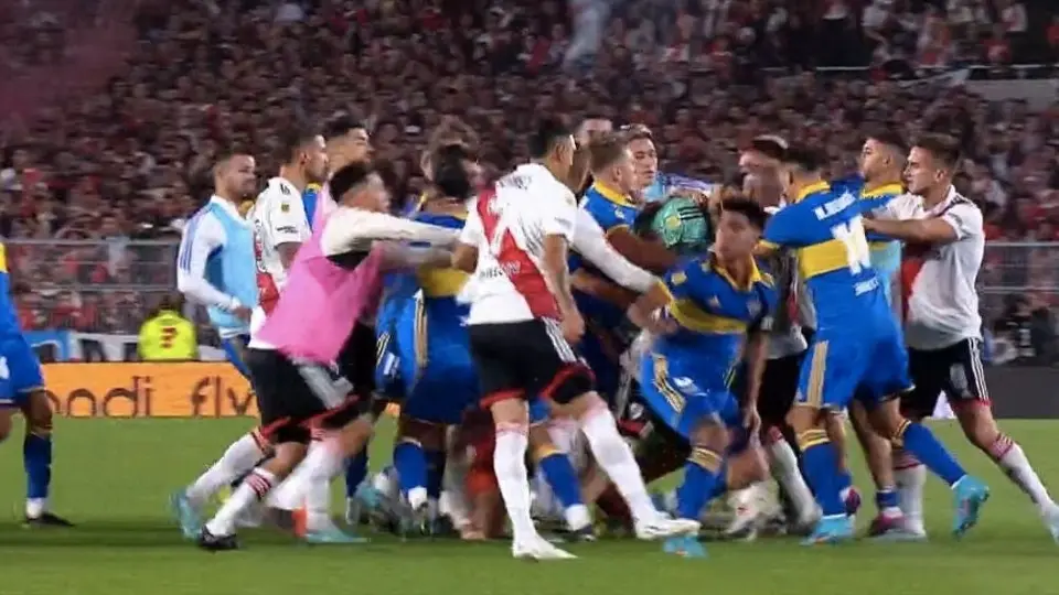 River vs Boca: Se armó la bronca en el Clásico Argentino