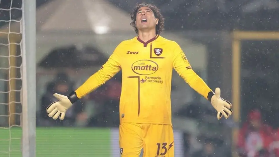 Medios chilenos se burlan de Guillermo Ochoa: "Atalanta rompió el récord de Chile"