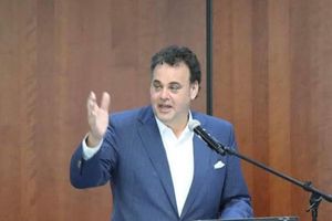 Faitelson explota contra 'Canelo' tras anunicar su pelea: "¿Así pretende ser el mejor?