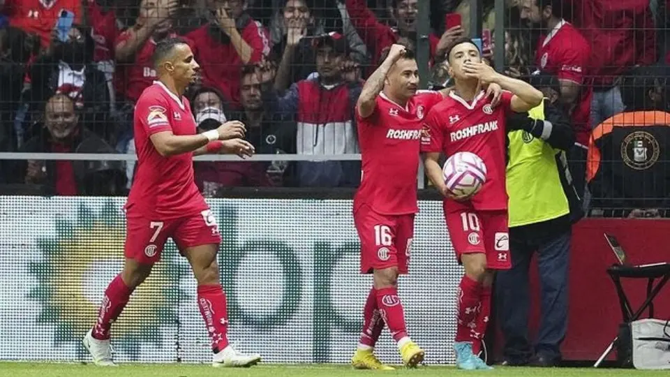 Monterrey negocia con Toluca para fichar a Leo Fernández