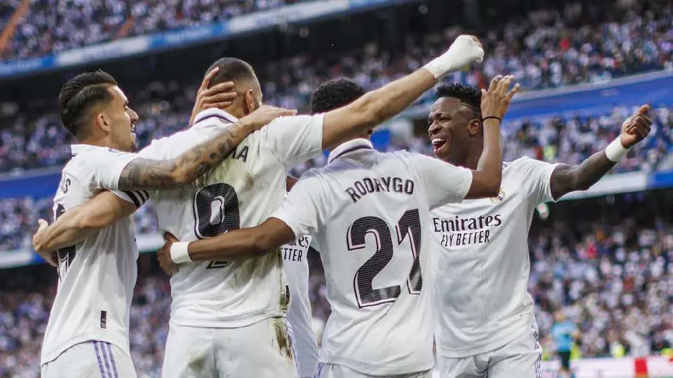 Inteligencia Artificial revela los 10 mejores equipos de la historia del futbol