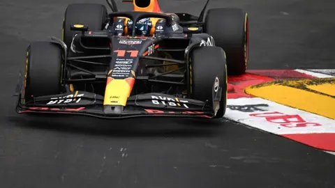 'Checo' Pérez hundido por prensa neerlandesa: "La mayor parte del tiempo es un segundo piloto"