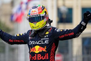 Red Bull debe mantener a Checo Pérez en 2024, señala analista de F1