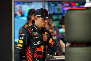 Max Verstappen quedó fuera de la Q2 tras fallo del RB19