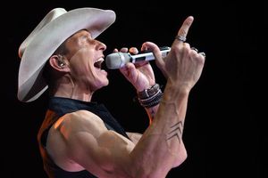 Erik Rubín sobre 'besos' con Apio tras separación con Legarreta: 'Hay gente idiota que sólo difama'