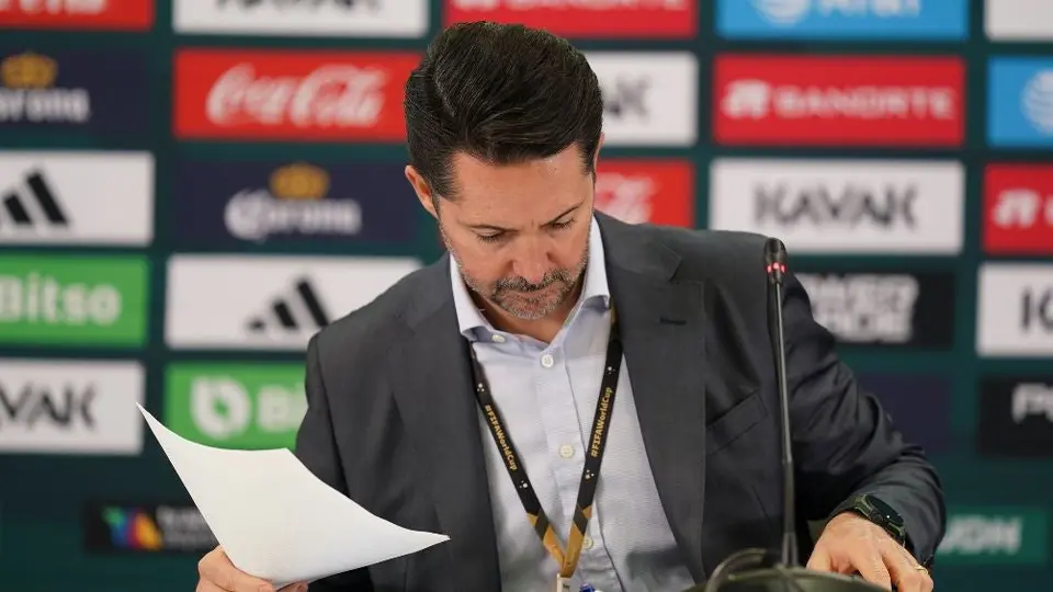 Televisa 'explotó' contra el futbol mexicano; critican propuestas de Yon de Luisa y la FMF