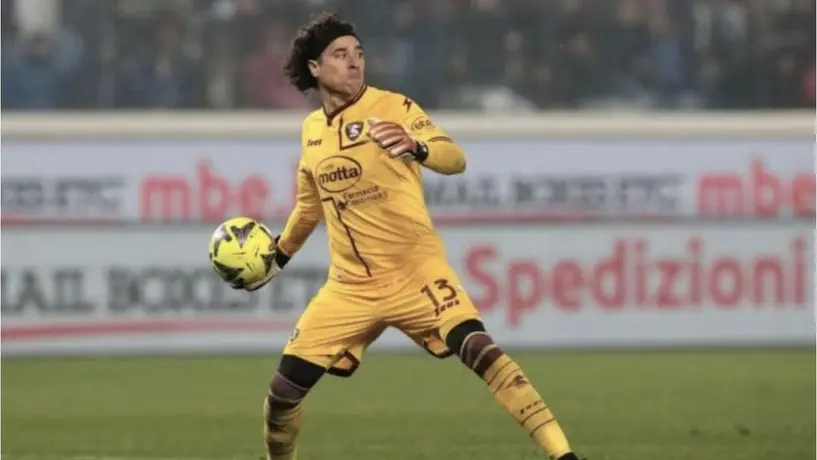 Memo Ochoa: Pastelería en Salerno le dedicó un huevo de Pascua tras actuación ante el Inter