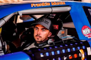 Frankie Muniz: De 'Malcolm el de en medio' a piloto de NASCAR