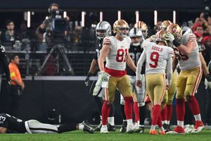 NFL: 49ers superaron a los Raiders en tiempo extra y suman novena victoria consecutiva