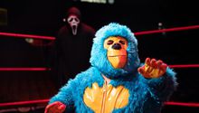 CMLL: Ghostface, de la película Scream, aterrorizó el cuadrilátero